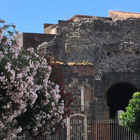 Casa Ega E La Rotonda: Bellissimi Monovani Nel Cuore Di Catânia Exterior foto