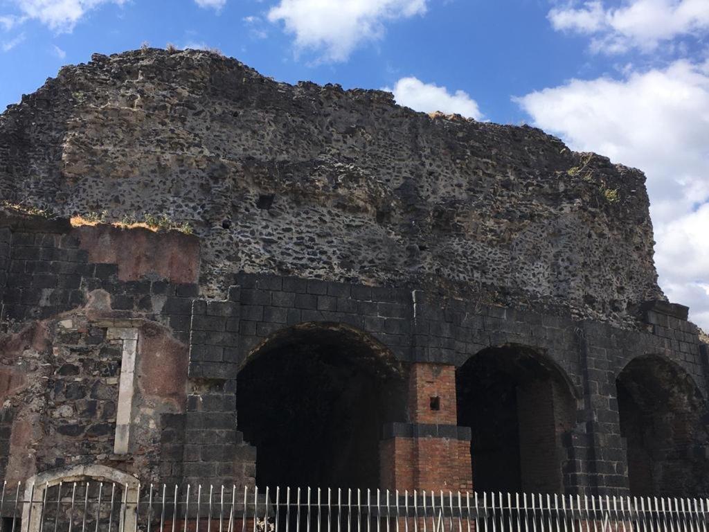 Casa Ega E La Rotonda: Bellissimi Monovani Nel Cuore Di Catânia Exterior foto